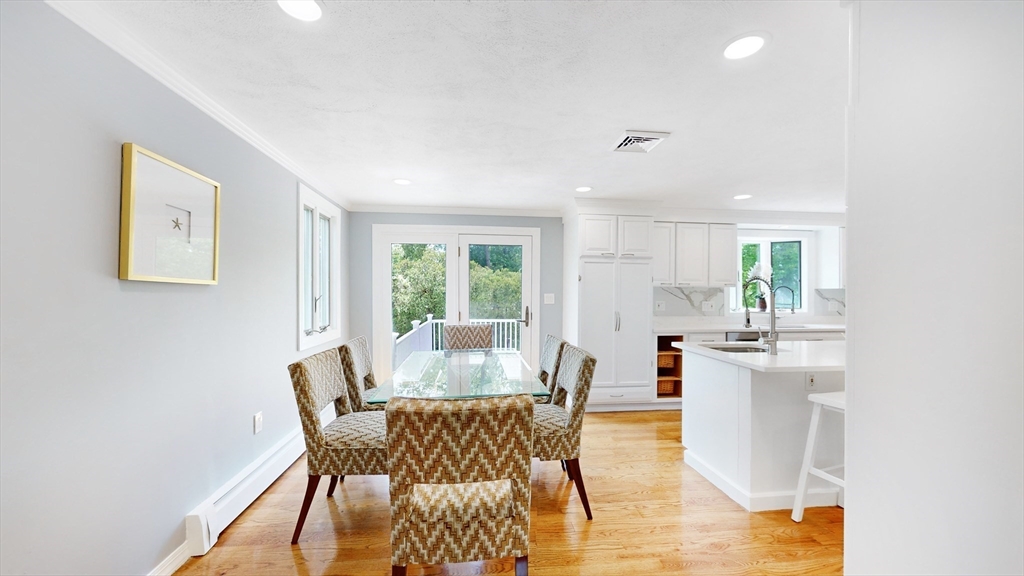 14 Tournament Road Natick, MA 01760 - Photo 4 of 34