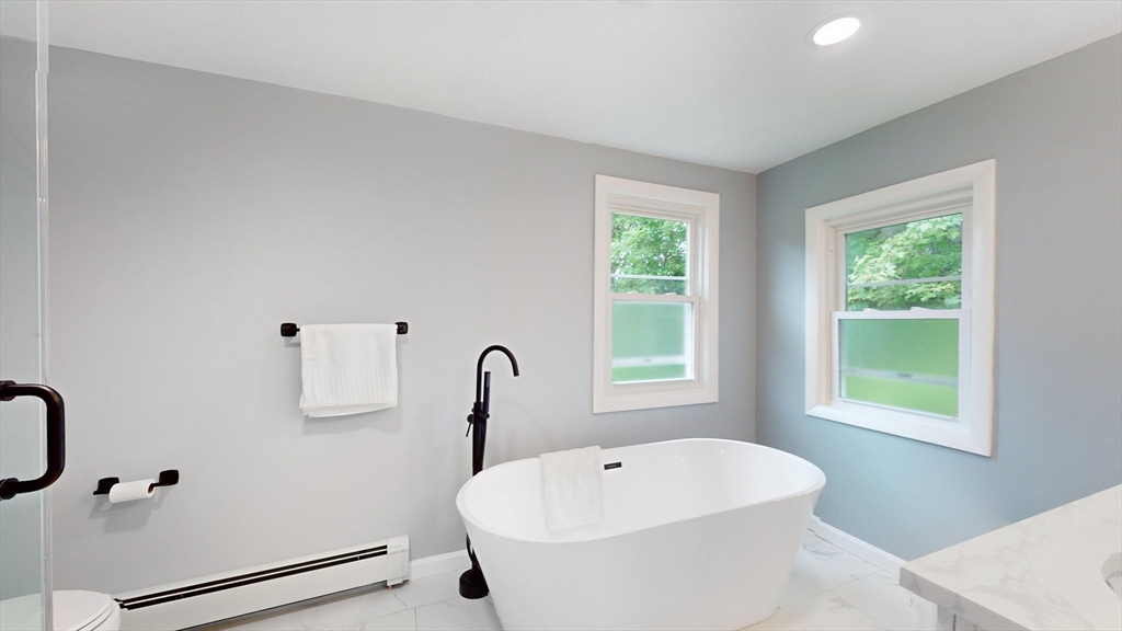 14 Tournament Road Natick, MA 01760 - Photo 10 of 34