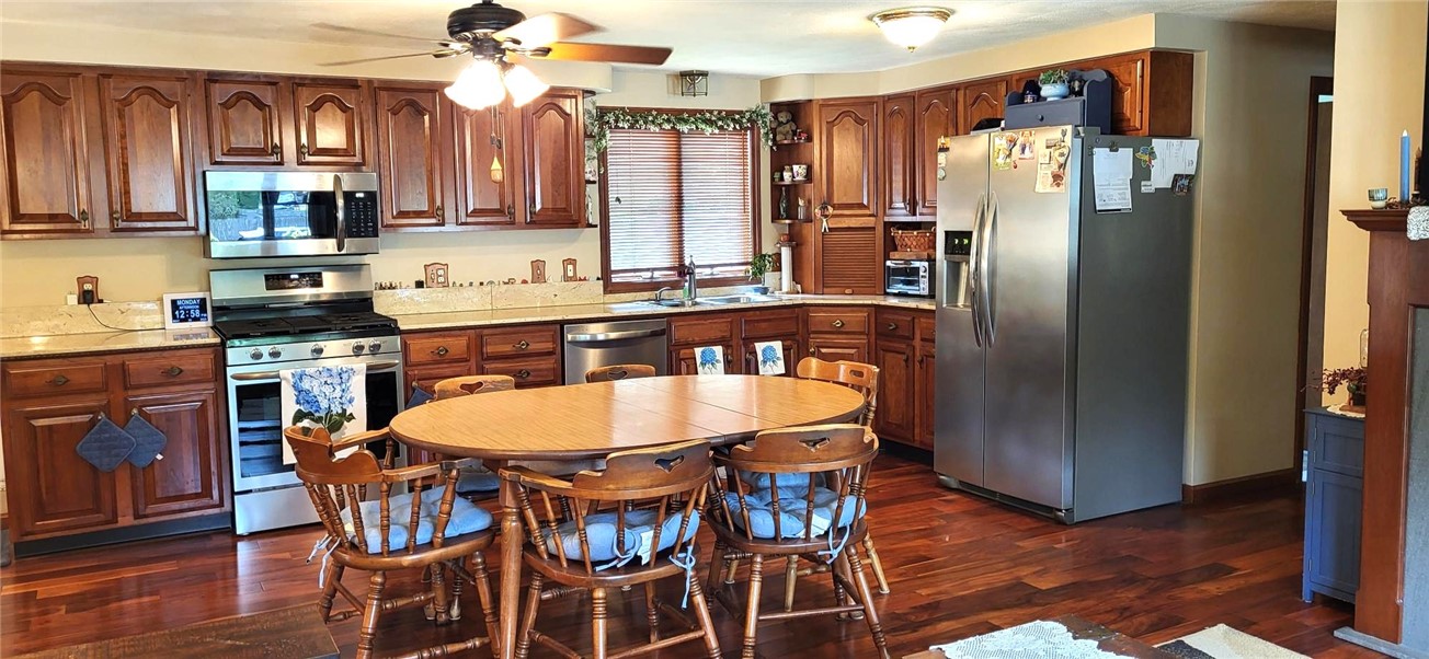 6 Colonial Road Coventry, RI 02816 - Photo 10 of 16