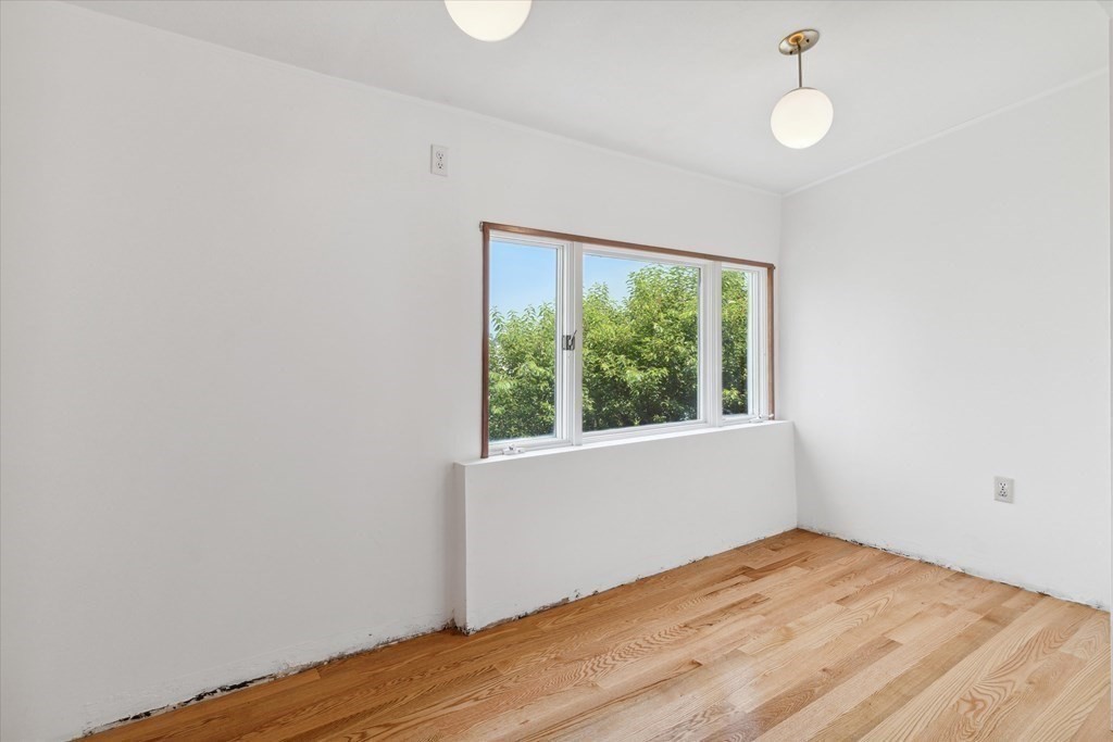 89 R Upland Road Winthrop, MA 02152 - Photo 13 of 42