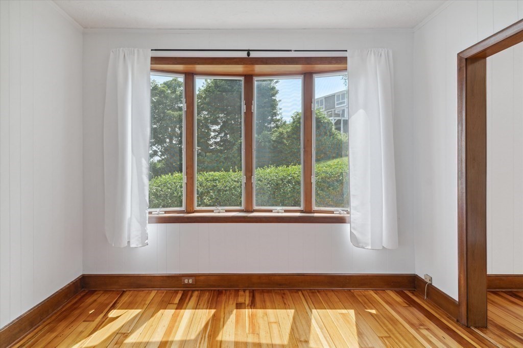 89 R Upland Road Winthrop, MA 02152 - Photo 19 of 42