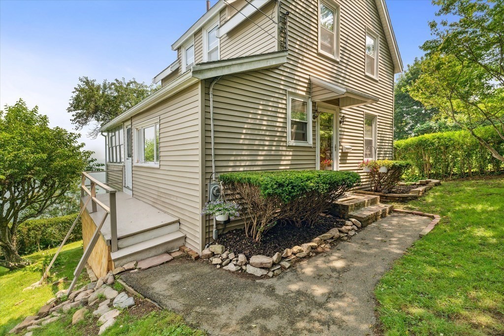 89 R Upland Road Winthrop, MA 02152 - Photo 2 of 42