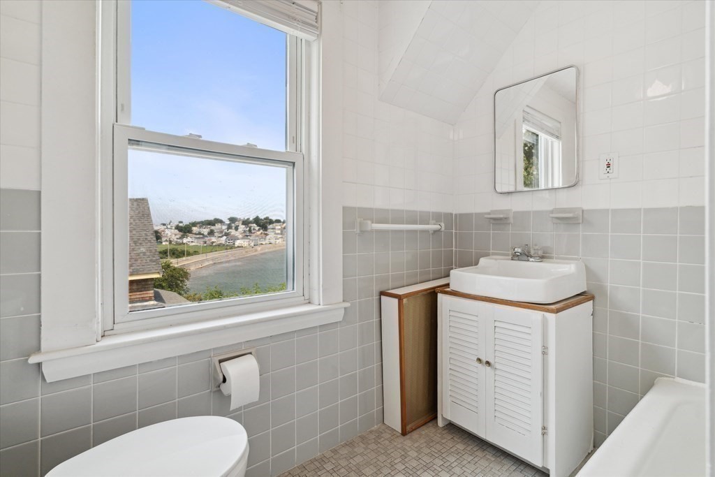 89 R Upland Road Winthrop, MA 02152 - Photo 29 of 42