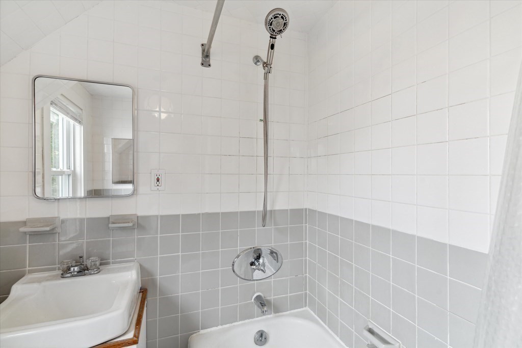 89 R Upland Road Winthrop, MA 02152 - Photo 30 of 42