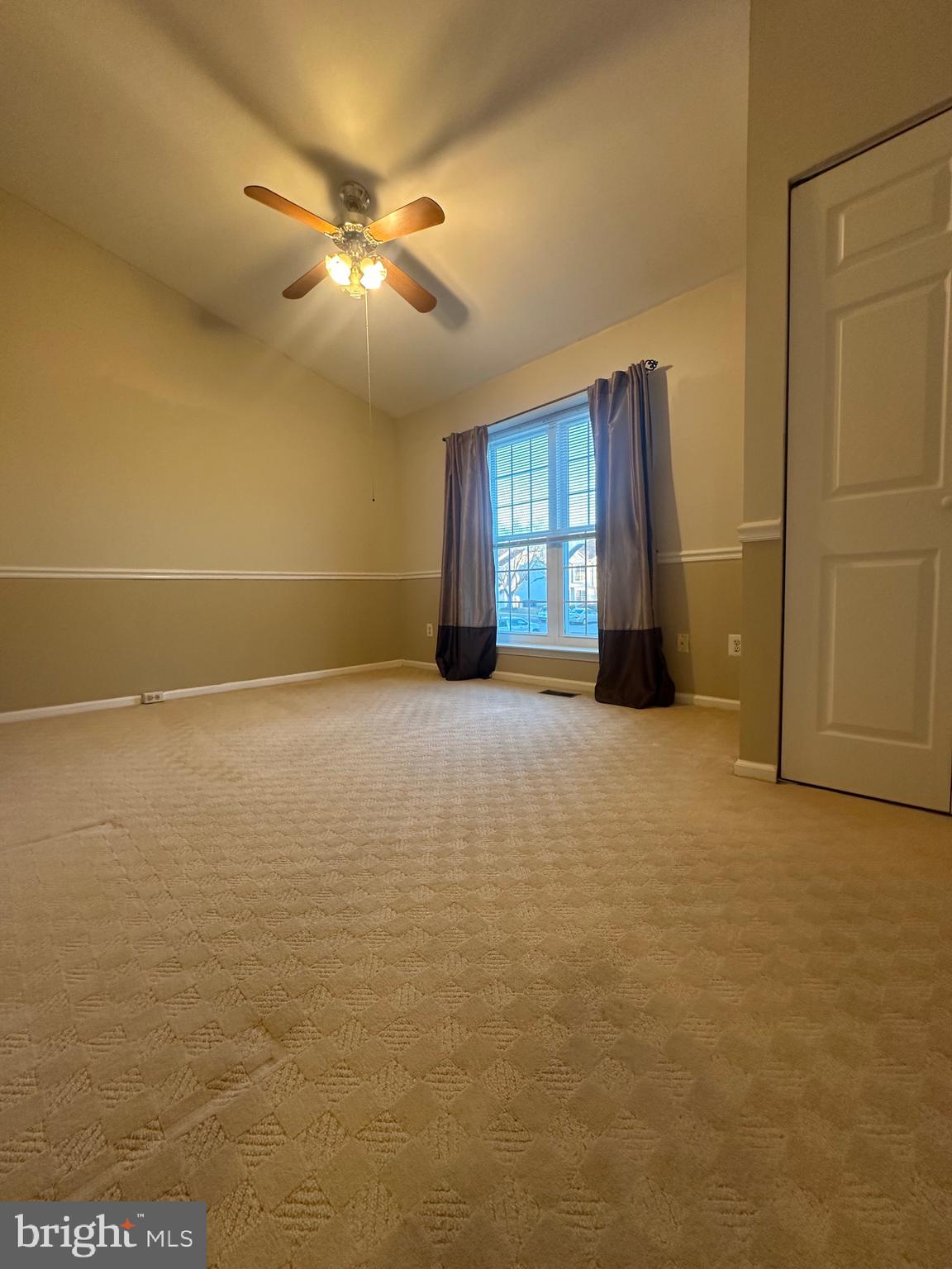 326 Lancaster Square, Unit 326 Sterling, VA 20164 - Photo 18 of 26 Master Bed