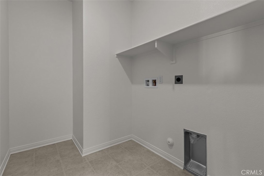 1218 Butterfly Way Banning, CA 92220 - Photo 5 of 16 a view of small space