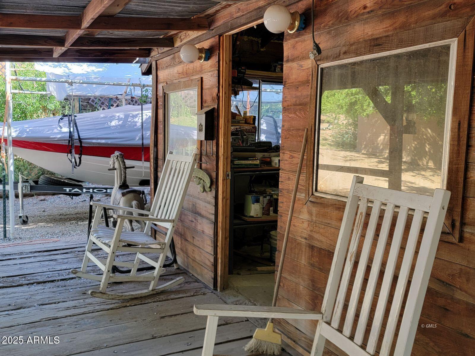 9383 Kellner Canyon Road Globe, AZ 85501 - Photo 27 of 32 a view of sitting area
