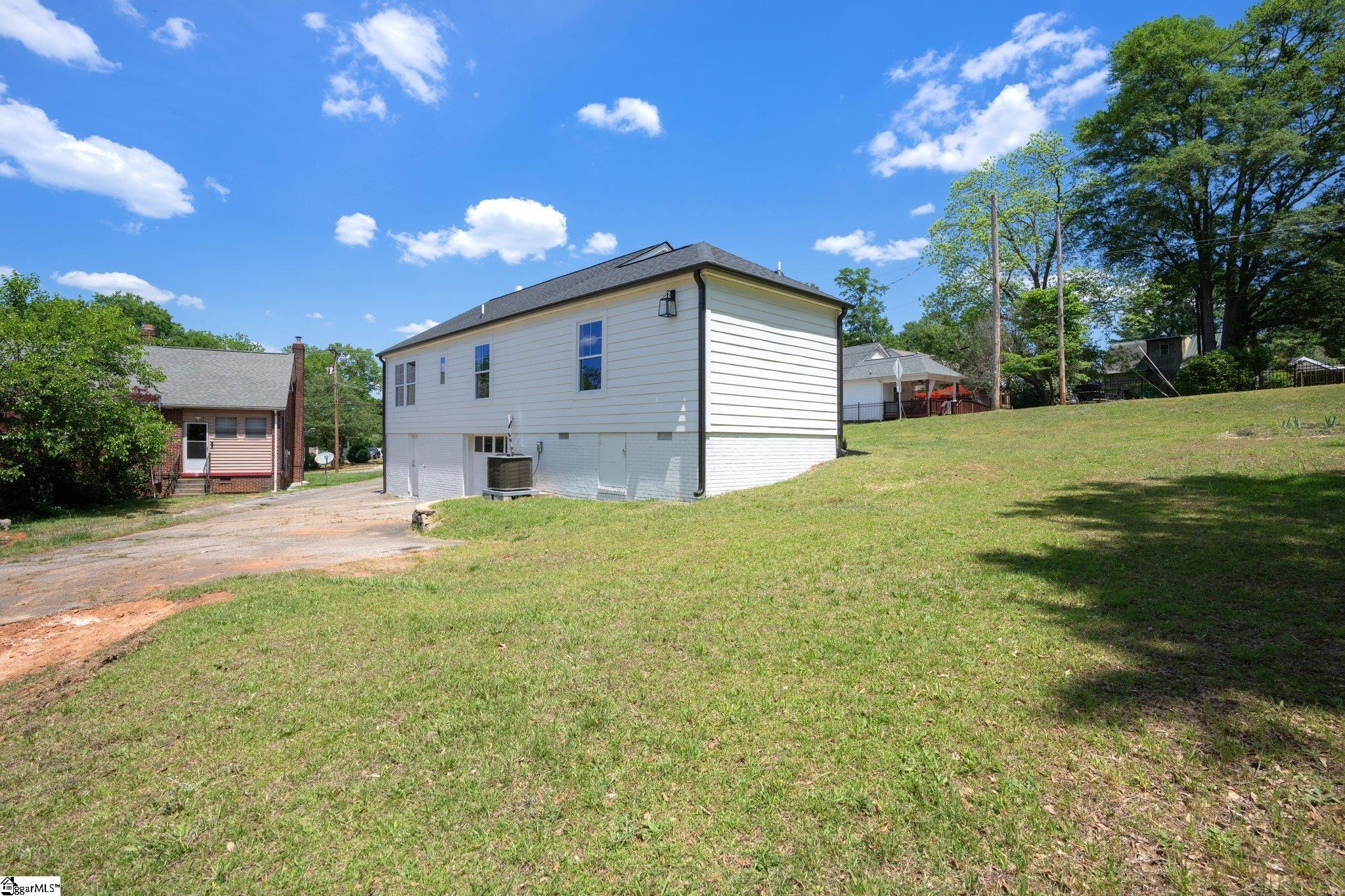 2 Maco Street Greenville, SC 29607 - Photo 30 of 35