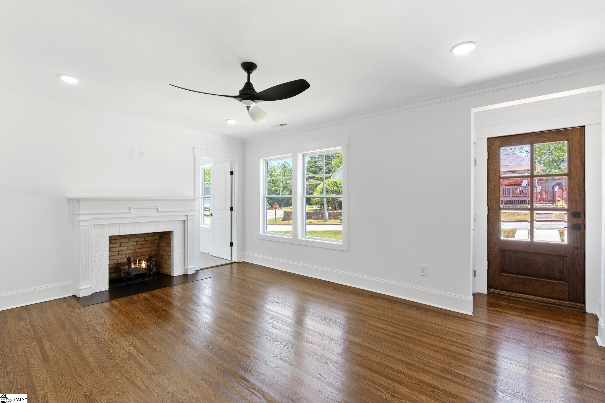 2 Maco Street Greenville, SC 29607 - Photo 5 of 35