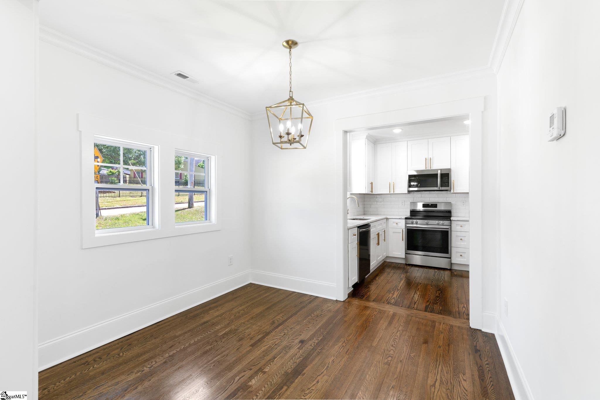 2 Maco Street Greenville, SC 29607 - Photo 10 of 35