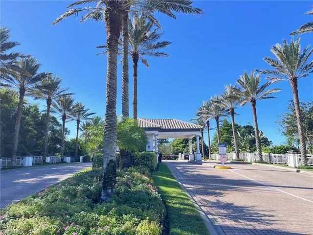 $319,000 | 9621 Spanish Moss Way, Unit 3831, Bonita Springs, FL 34135