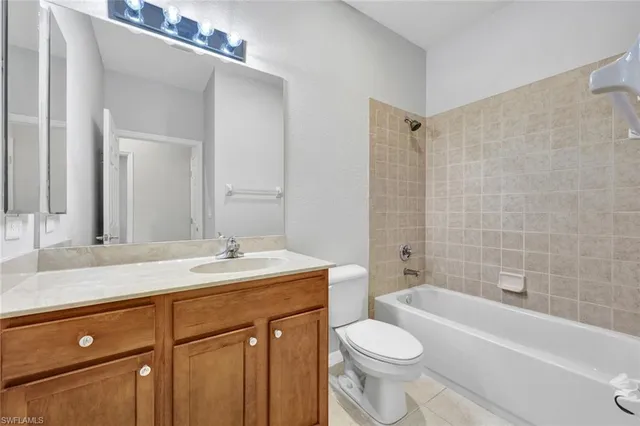 $319,000 | 9621 Spanish Moss Way, Unit 3831, Bonita Springs, FL 34135