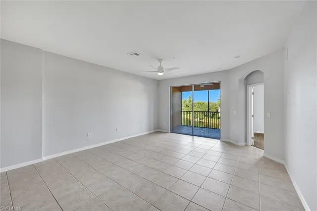 $319,000 | 9621 Spanish Moss Way, Unit 3831, Bonita Springs, FL 34135