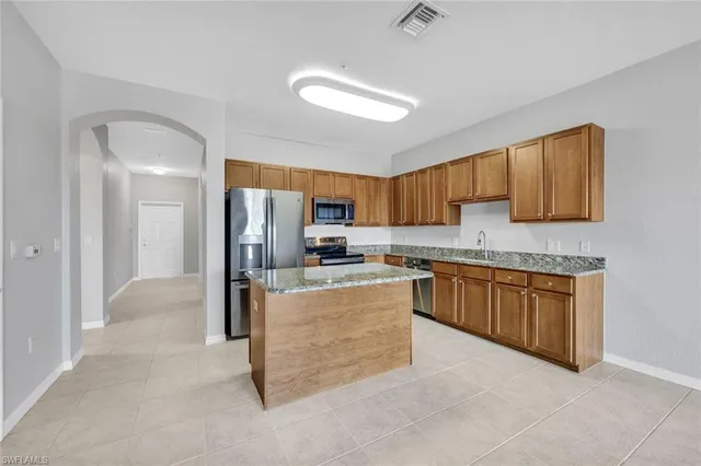 $319,000 | 9621 Spanish Moss Way, Unit 3831, Bonita Springs, FL 34135