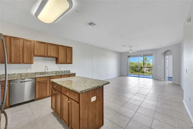 $319,000 | 9621 Spanish Moss Way, Unit 3831, Bonita Springs, FL 34135
