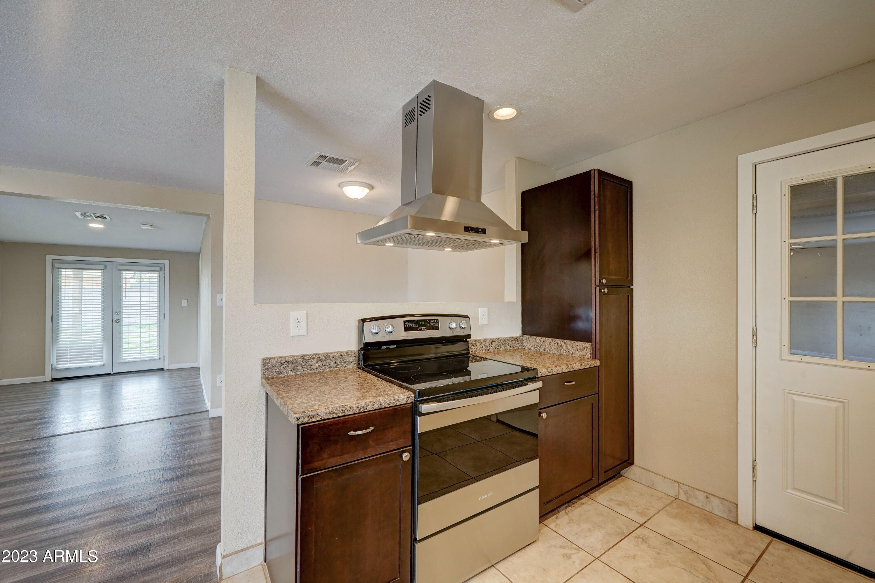 2741 West Pierson Street Phoenix, AZ 85017 - Photo 2 of 19 2741 W Pierson-8