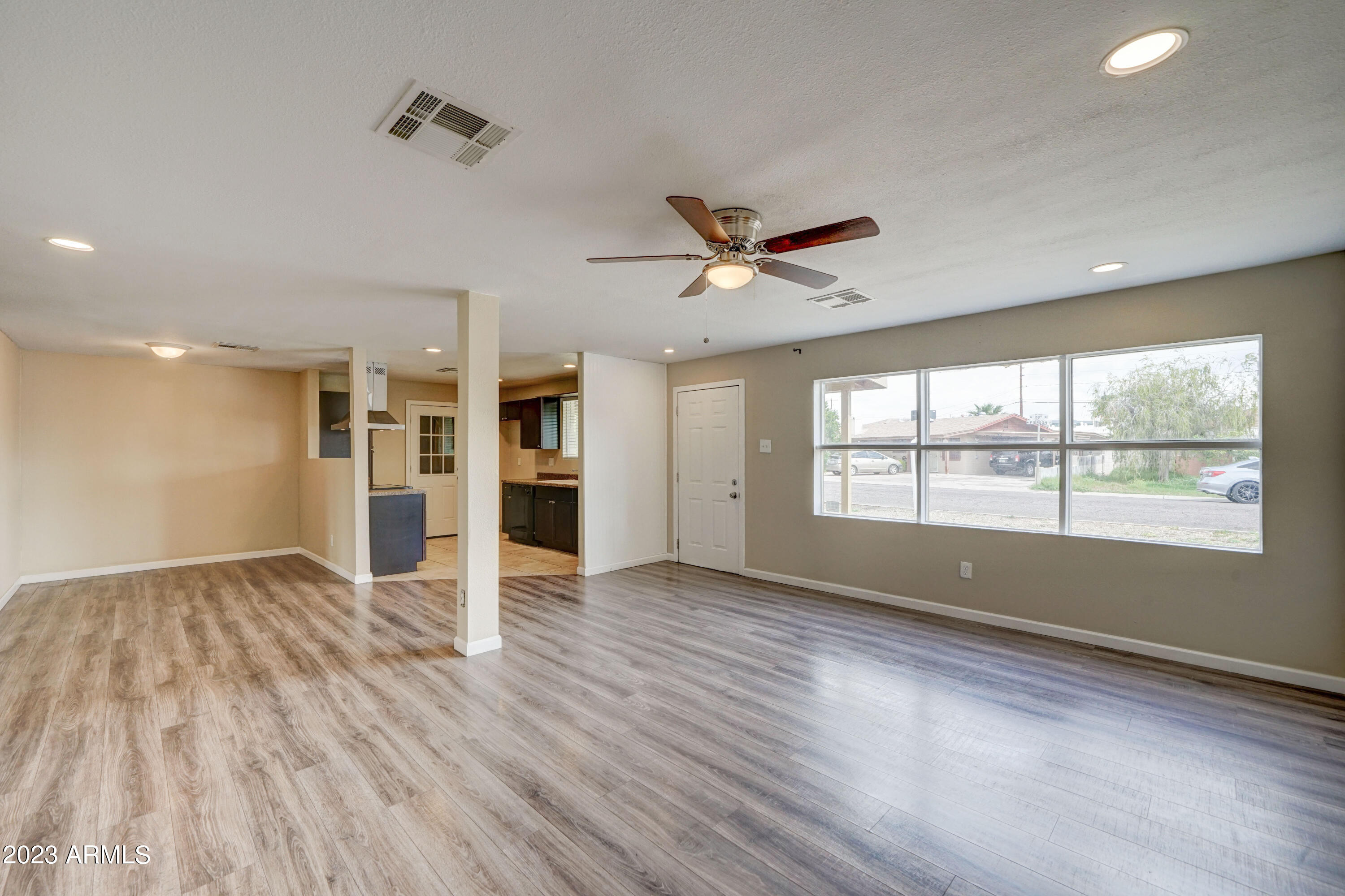 2741 West Pierson Street Phoenix, AZ 85017 - Photo 6 of 19 2741 W Pierson-4