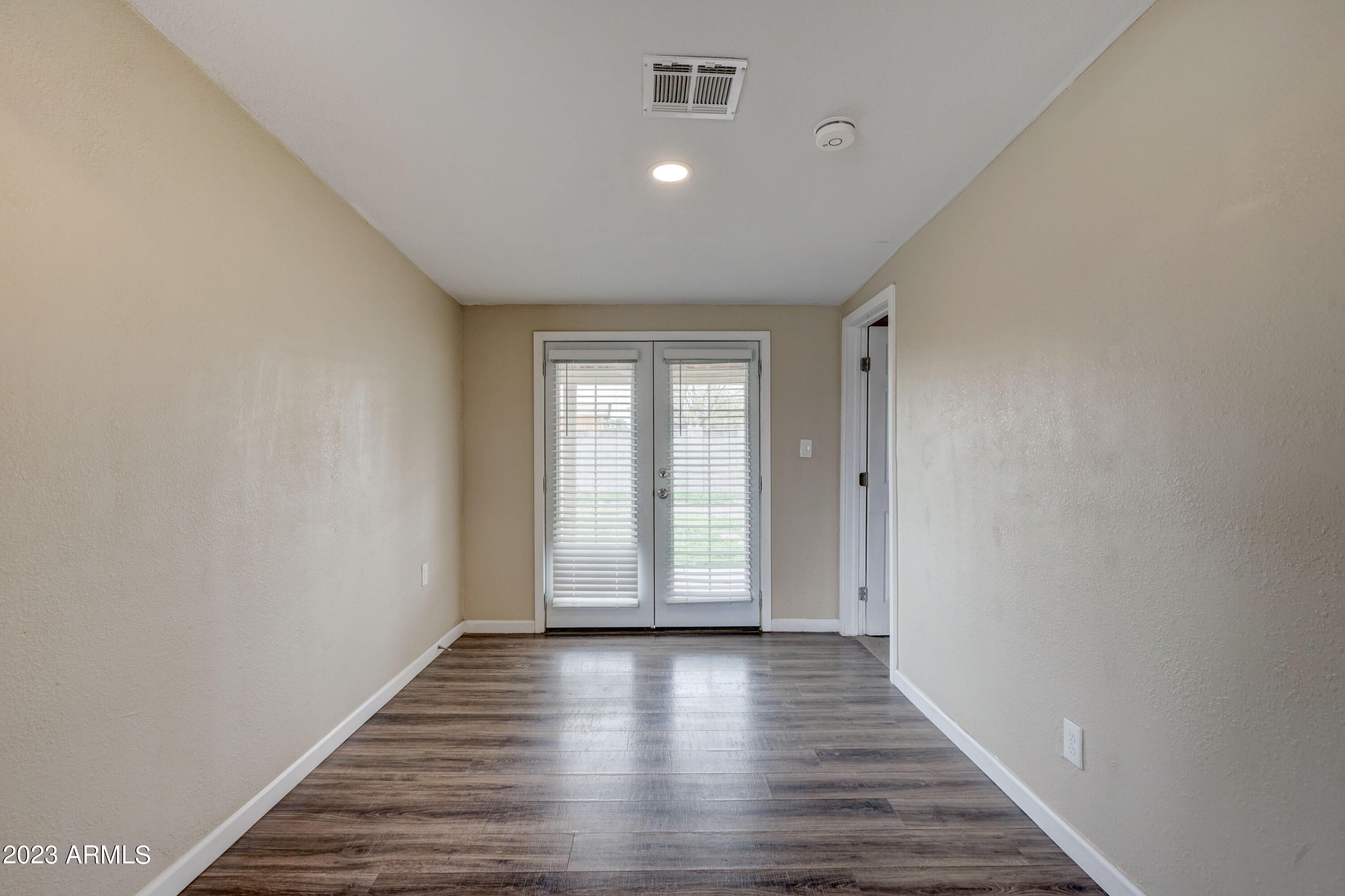 2741 West Pierson Street Phoenix, AZ 85017 - Photo 10 of 19 2741 W Pierson-12