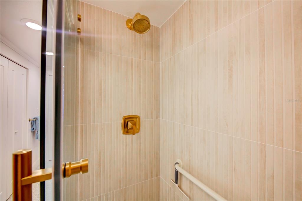 1212 Benjamin Franklin Drive, Unit 504 Sarasota, FL 34236 - Photo 24 of 48