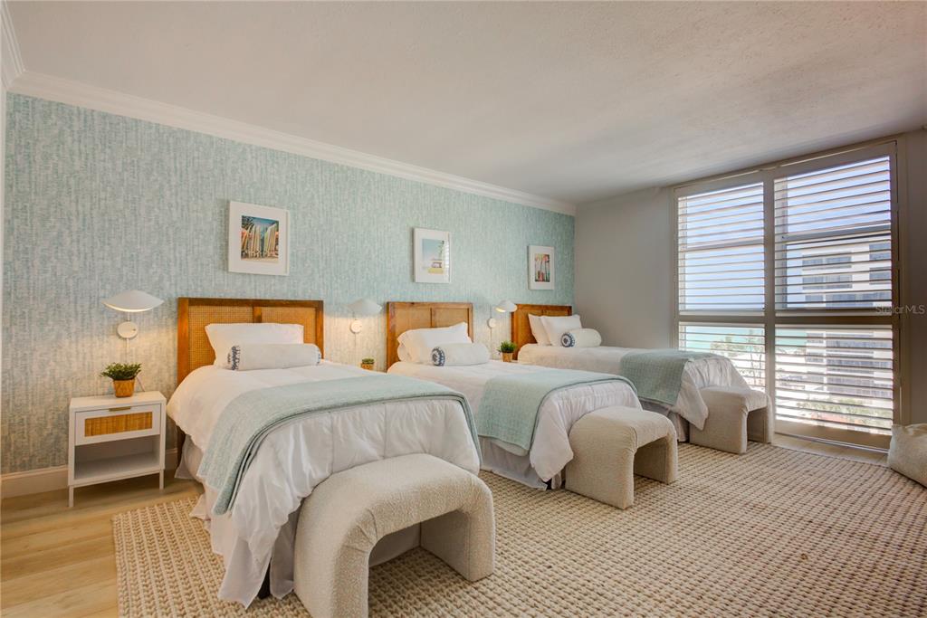 1212 Benjamin Franklin Drive, Unit 504 Sarasota, FL 34236 - Photo 26 of 48