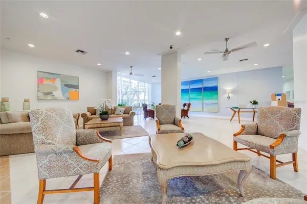 $10,000 | 1212 Benjamin Franklin Drive, Unit 504, Sarasota, FL 34236