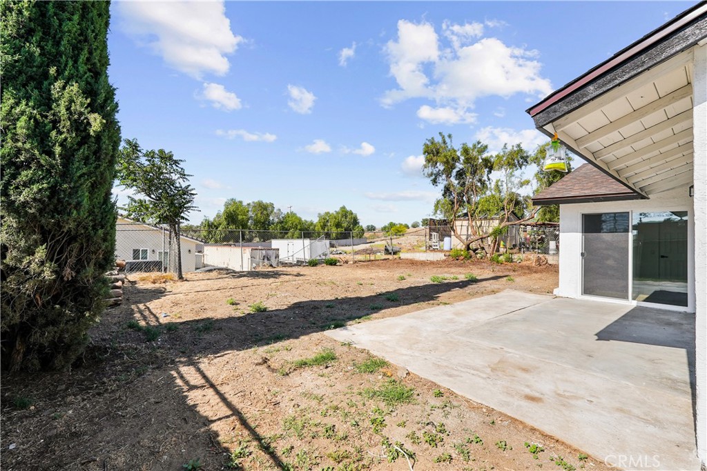 527 West 10th Street Perris, CA 92570 - Photo 52 of 62