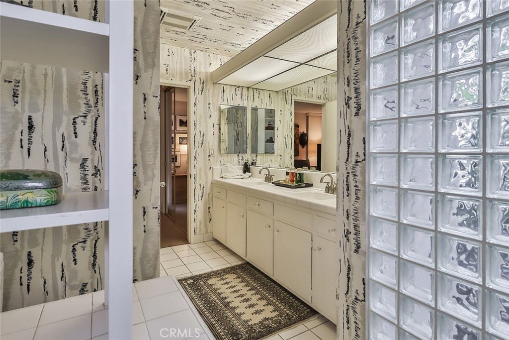 4575 De Celis Place Encino, CA 91436 - Photo 38 of 63