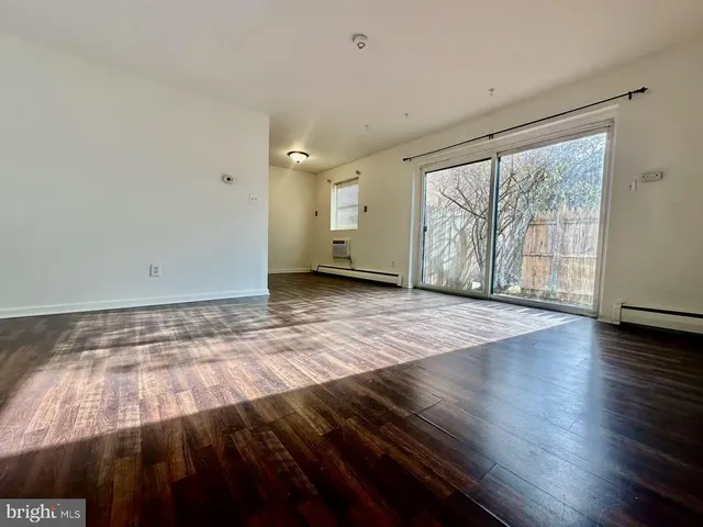 $200,000 | 412 North Wayne Avenue, Unit 104, Wayne, PA 19087