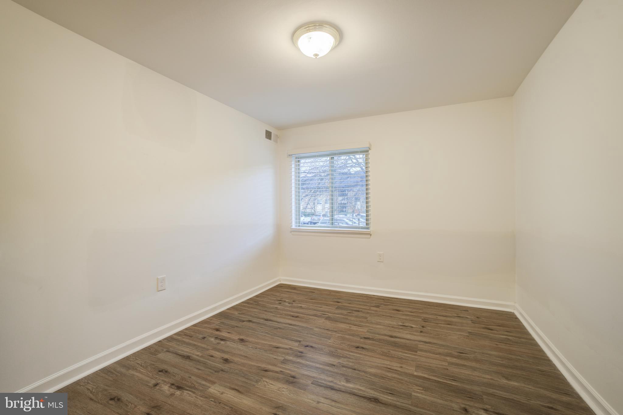 18734 Walkers Choice Road, Unit 3 Gaithersburg, MD 20886 - Photo 17 of 23 Gallery Image 17