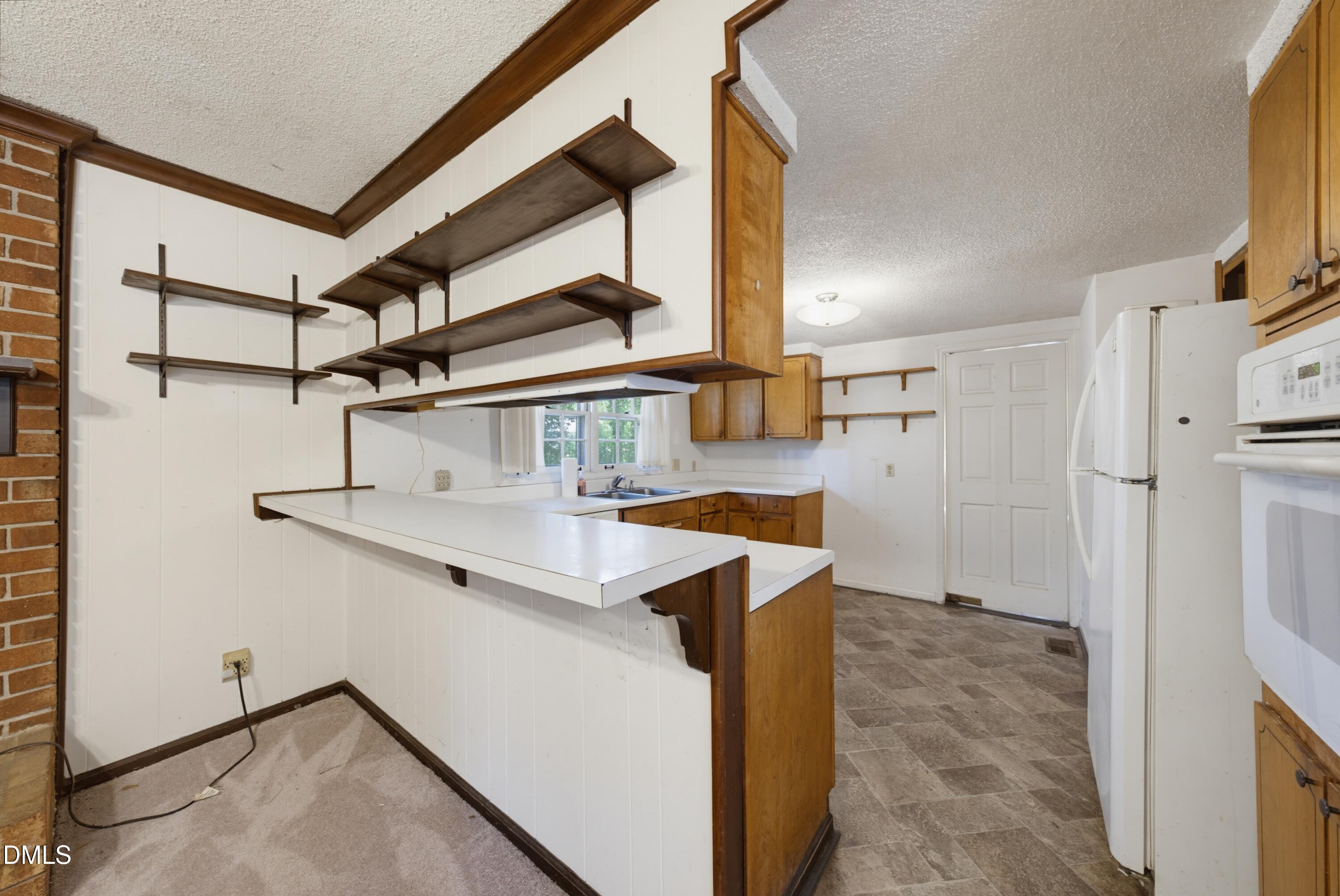 5209 Cabin Place Raleigh, NC 27609 - Photo 9 of 31 DSC03383