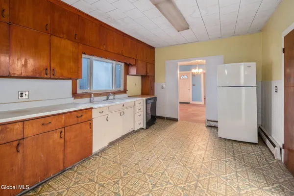 $138,000 | 132 Grove Street, Middleburgh, NY 12122