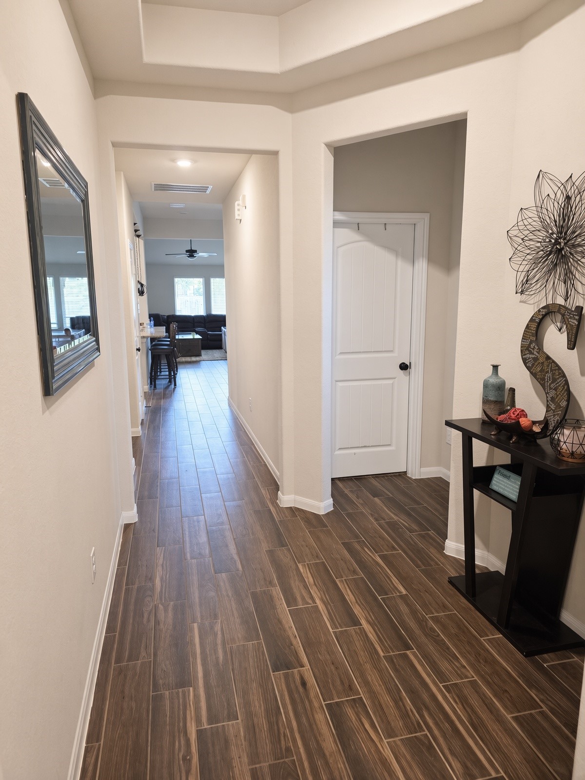 Welcome to 417 Kohls Crest.  Wood-look tile, neutral colors, ceiling fans throughout and a split bedroom plan for ultimate privacy.