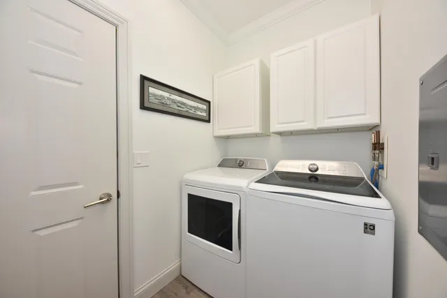 $409,000 | N30-w23021 Pineview Circle, Unit 3, Pewaukee, WI 53072