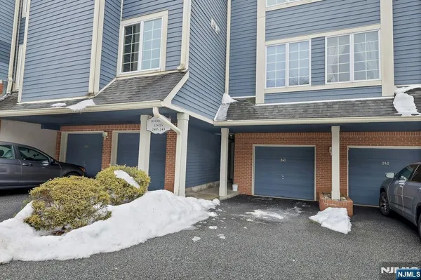 $499,000 | 243 Cambridge Drive, Ramsey, NJ 07446