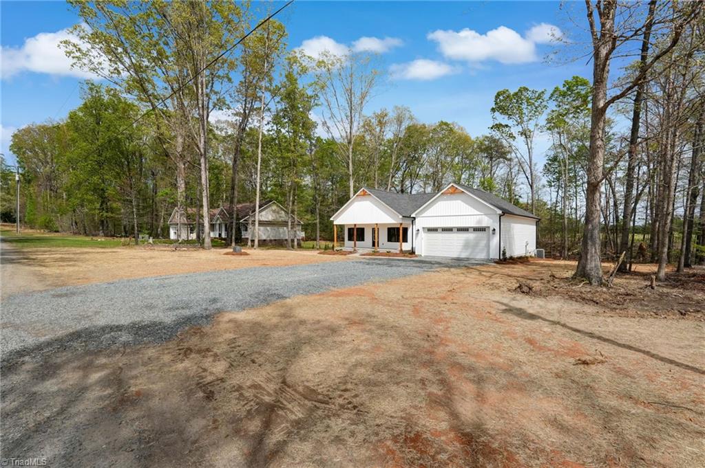 140 Bud Road Reidsville, NC 27320 - Photo 4 of 49