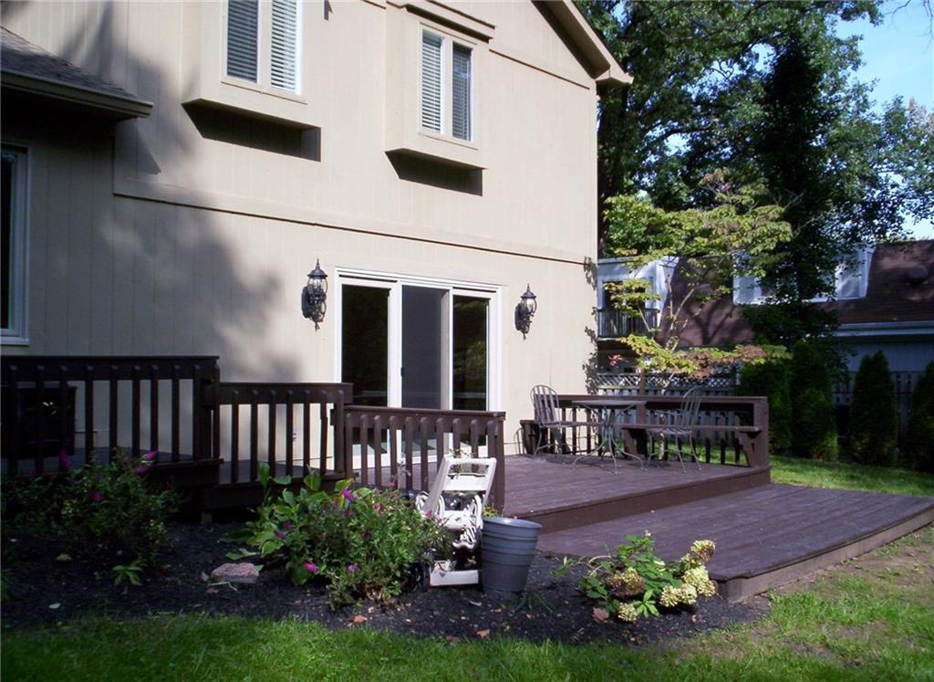8097 Claridge Road Indianapolis, IN 46260 - Photo 22 of 27 Gallery Image 22