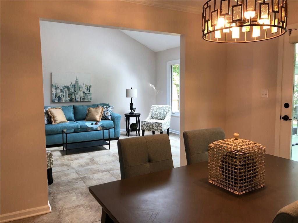 8097 Claridge Road Indianapolis, IN 46260 - Photo 4 of 27 Gallery Image 4