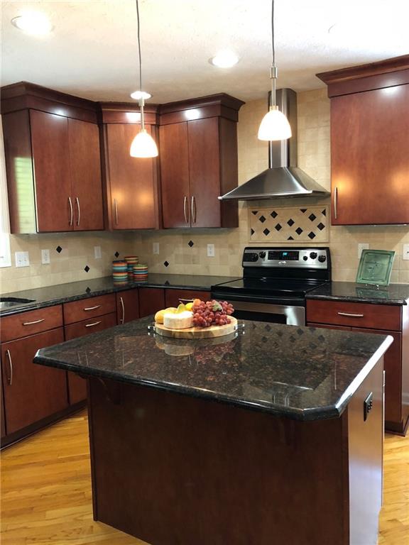 8097 Claridge Road Indianapolis, IN 46260 - Photo 9 of 27 Gallery Image 9
