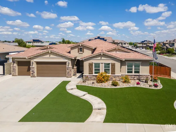 $800,000 | Undisclosed Address, Bakersfield, CA 93314