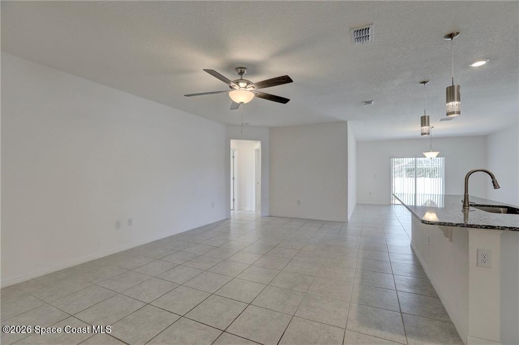 406 Easy Street Sebastian, FL 32958 - Photo 12 of 36 GetMedia (10)