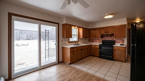 $299,000 | E1990 State Road 54, Waupaca, WI 54981