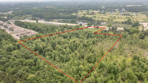 $299,000 | E1990 State Road 54, Waupaca, WI 54981