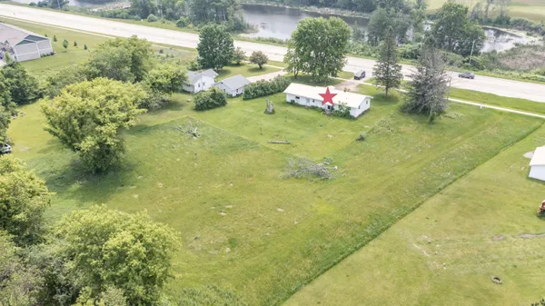 $299,000 | E1990 State Road 54, Waupaca, WI 54981