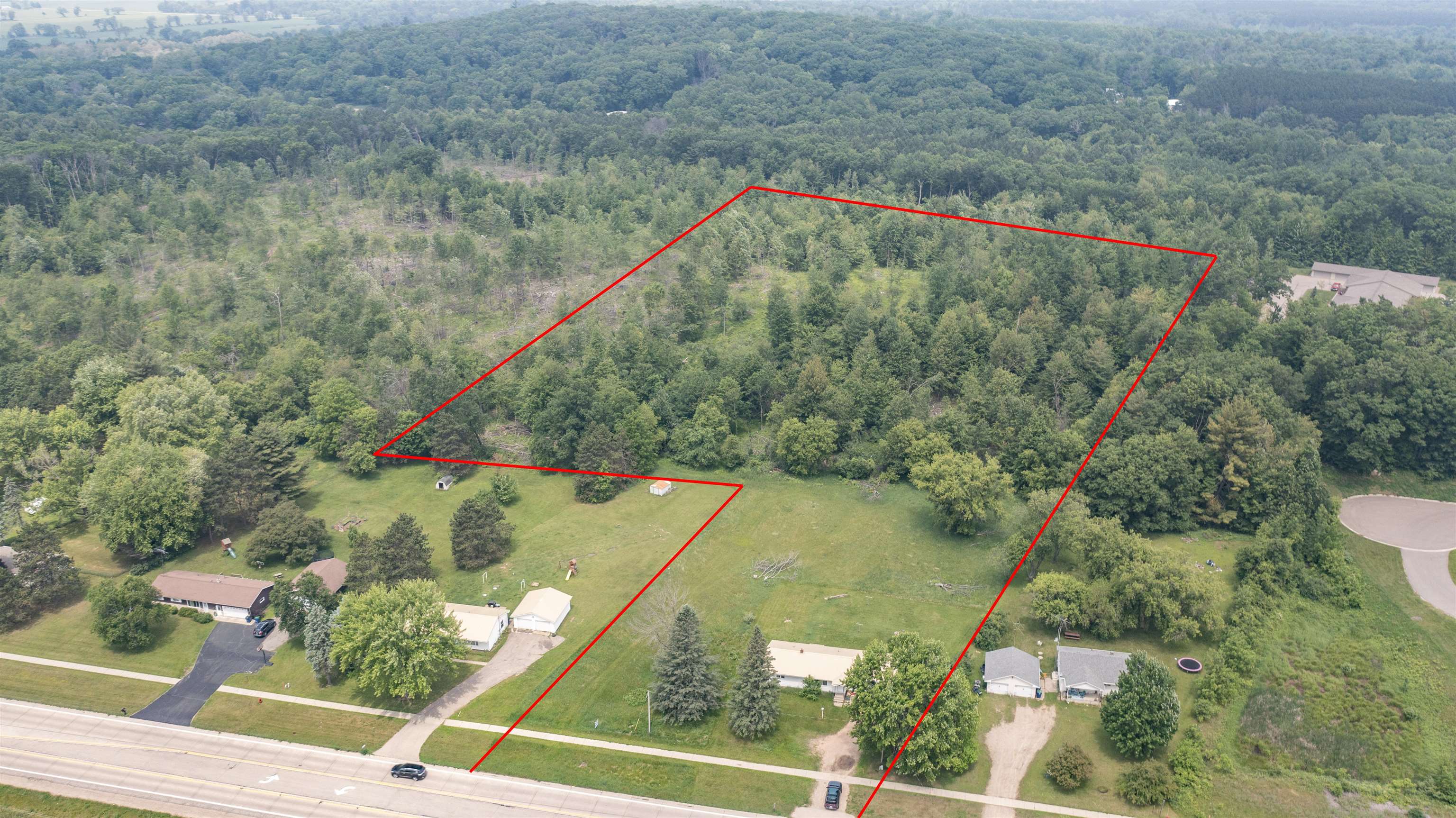 E1990 State Road 54 Waupaca, WI 54981 - Photo 8 of 23