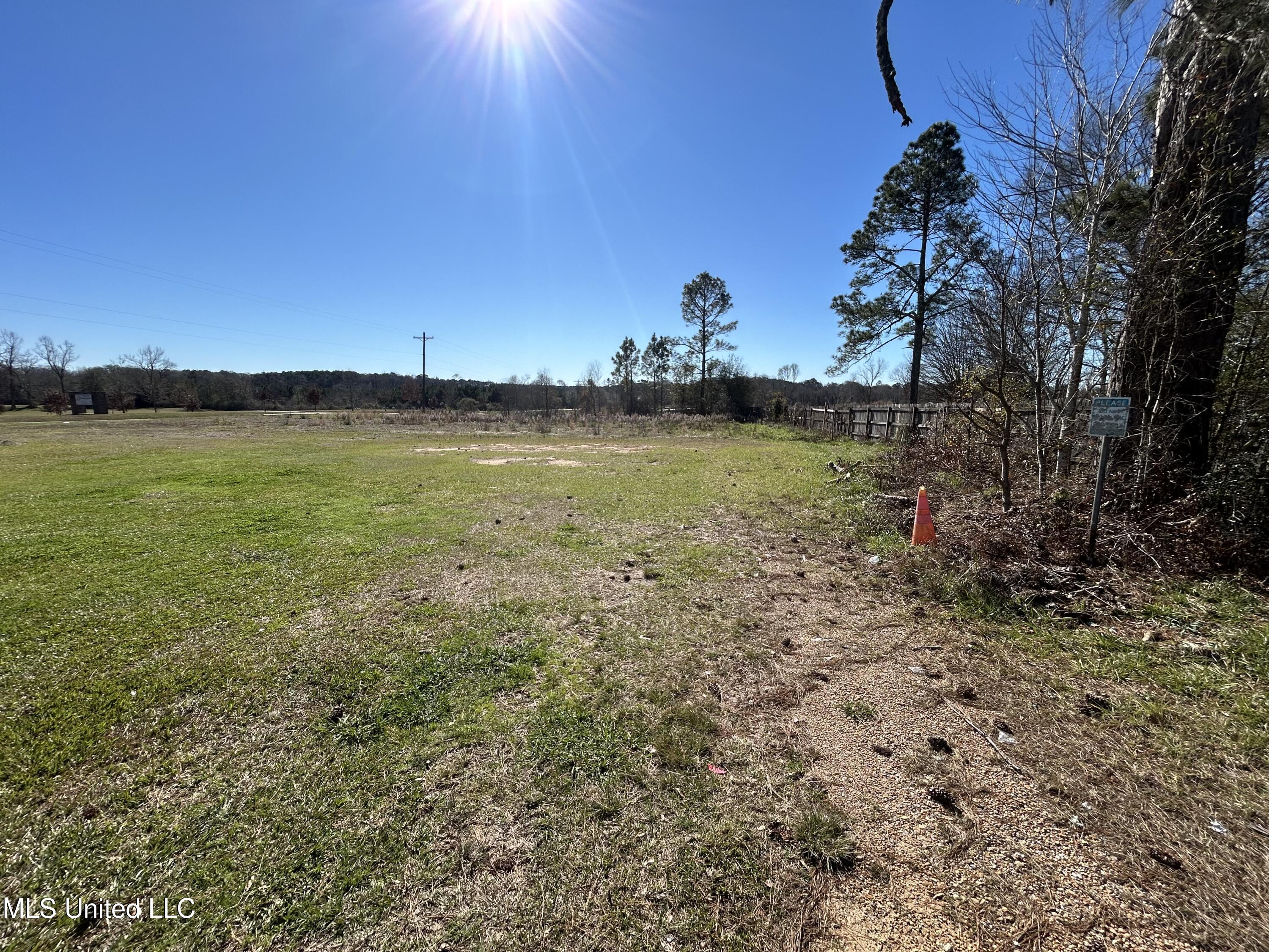 Shady Lane Drive McComb, MS 39648 - Photo 5 of 11 IMG_1142