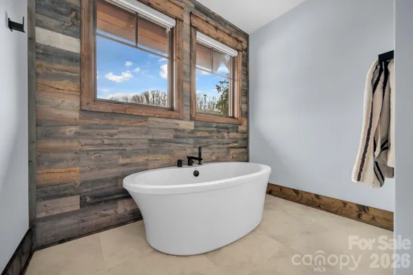 $2,400,000 | 52 Great Sky Court, Elk Park, NC 28622