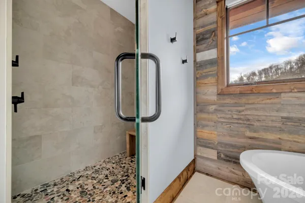 $2,400,000 | 52 Great Sky Court, Elk Park, NC 28622