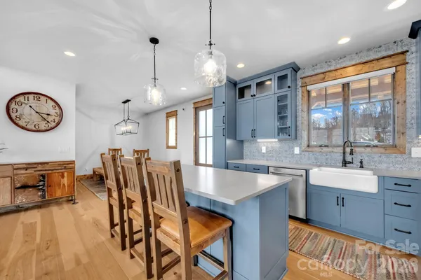 $2,400,000 | 52 Great Sky Court, Elk Park, NC 28622