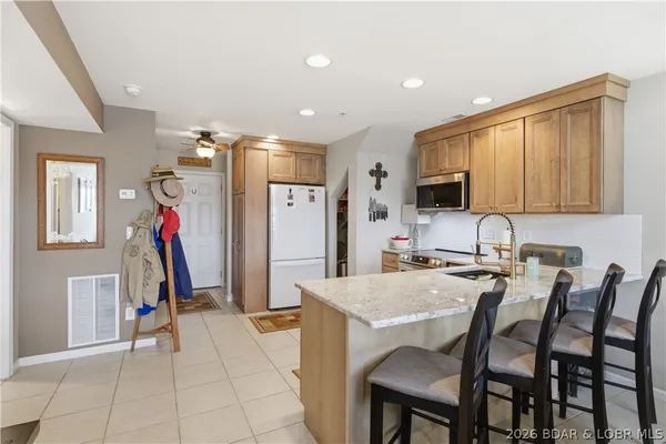 $339,900 | 75 Cedar Heights Lane, Unit 4B, Camdenton, MO 65020