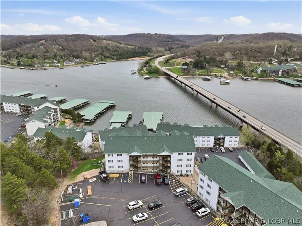 $339,900 | 75 Cedar Heights Lane, Unit 4B, Camdenton, MO 65020